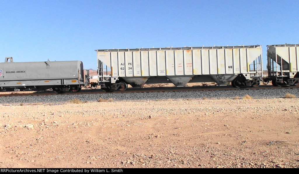 EB Manifest Frt at Erie NV W-MidTrnSlv -11